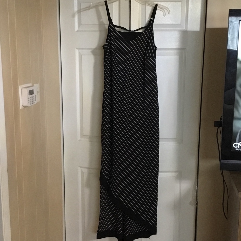 NY Collection Black & White Diagonal Stripe Maxi Dress
